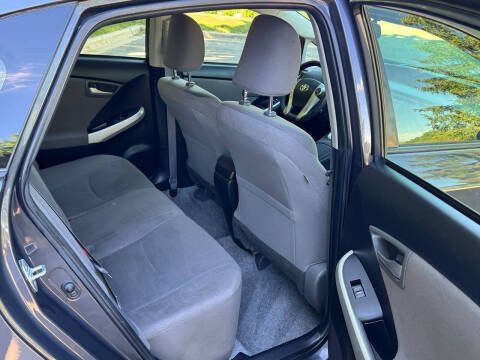 2014 Toyota Prius Three