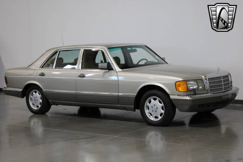 1988 Mercedes-Benz 560-Class 560 SEL