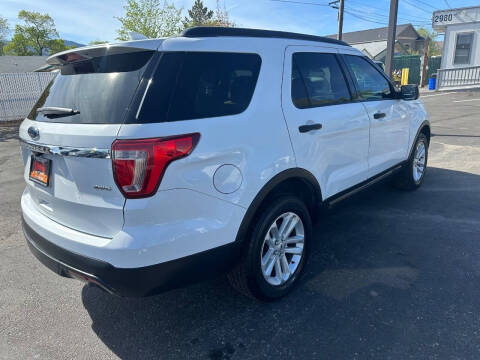 2016 Ford Explorer