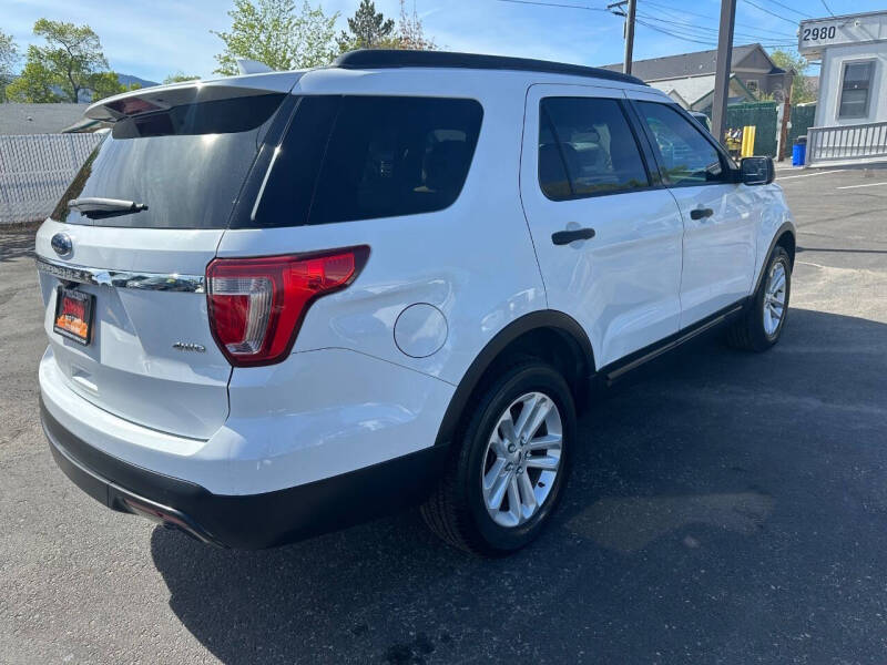 2016 Ford Explorer