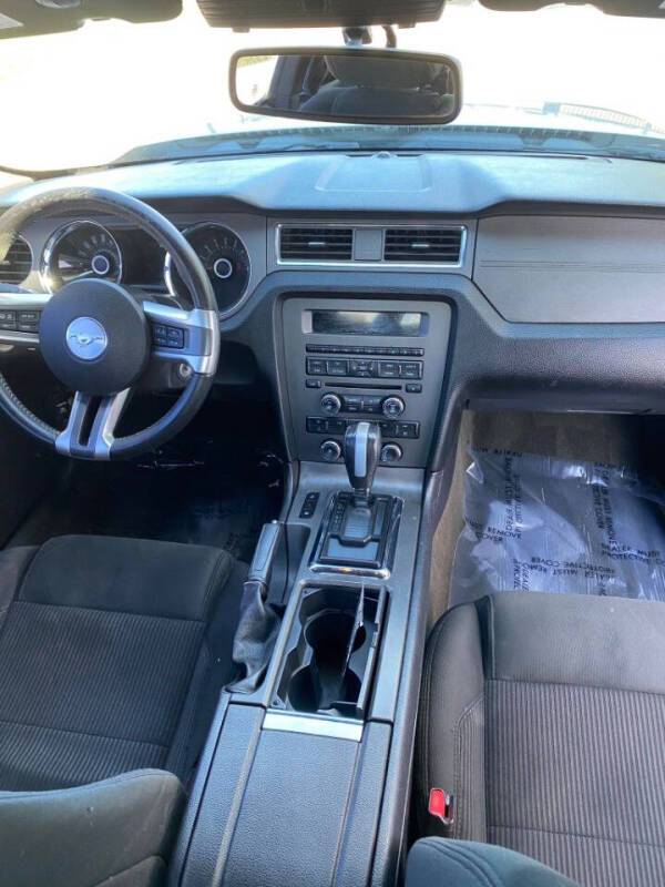 2013 Ford Mustang V6