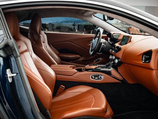 2020 Aston Martin Vantage