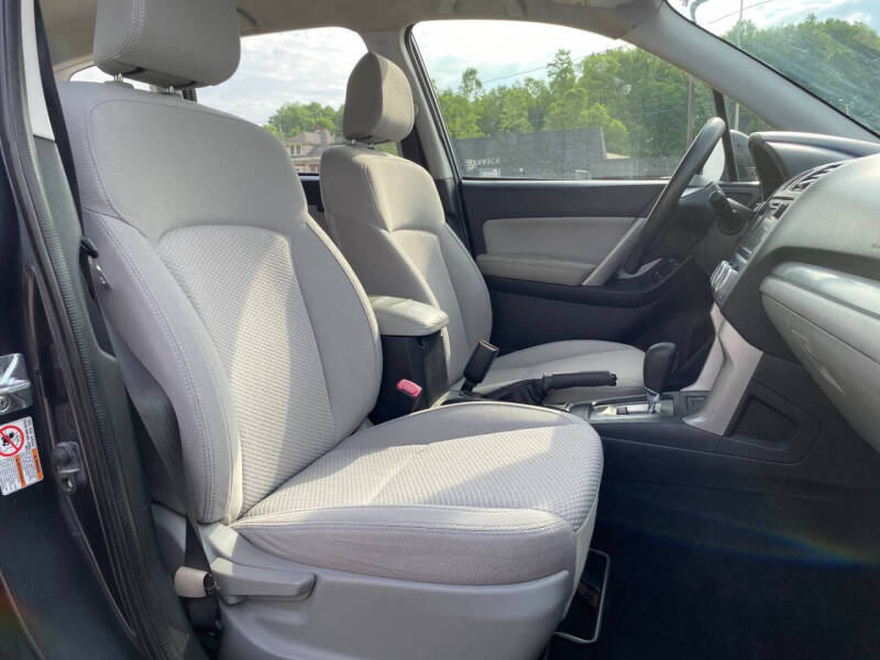 2016 Subaru Forester 2.5i