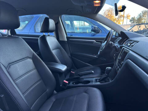 2018 Volkswagen Passat 2.0T R-Line