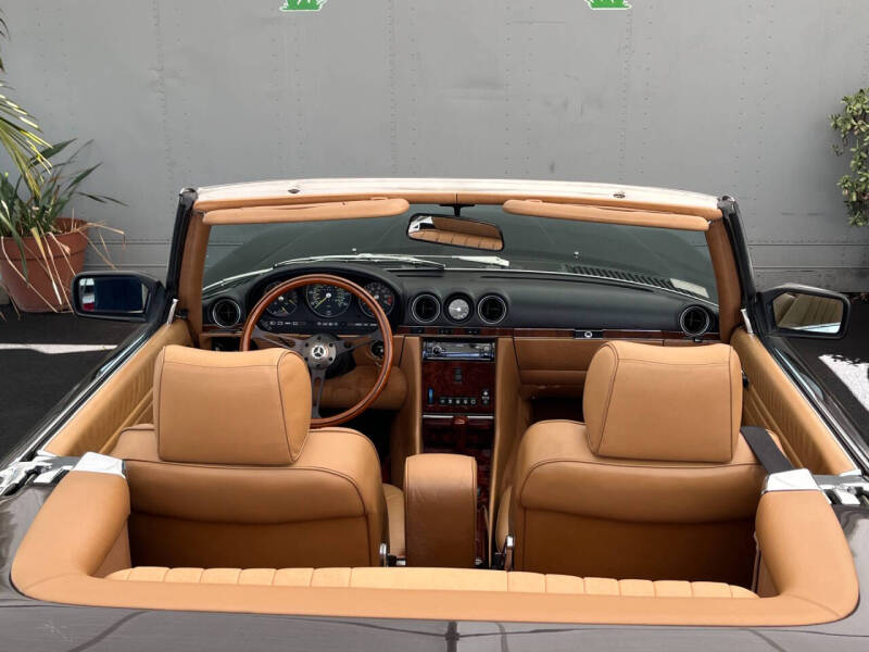 1987 Mercedes-Benz 560-Class 560 SL