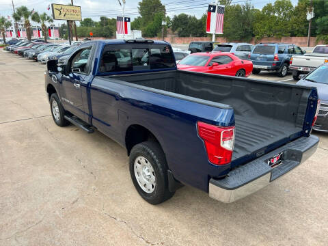 2017 Nissan Titan XD SV