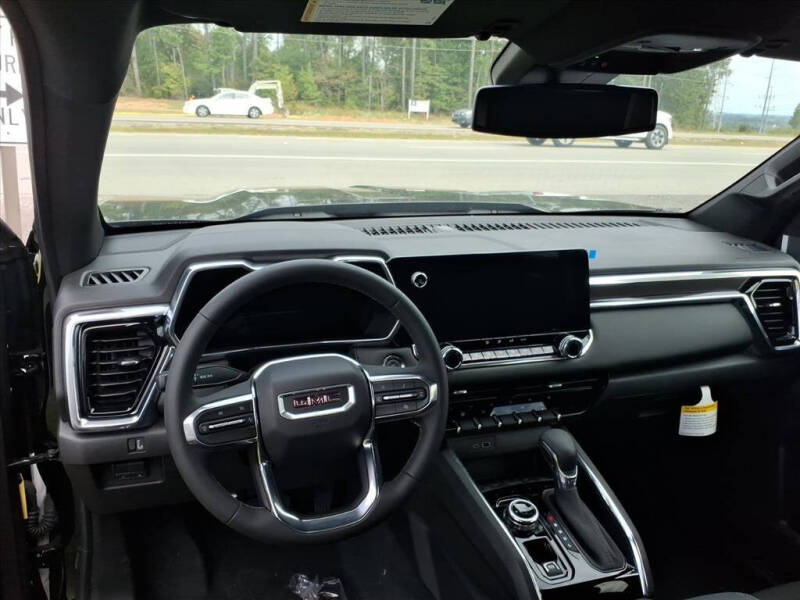 2025 GMC Canyon Elevation