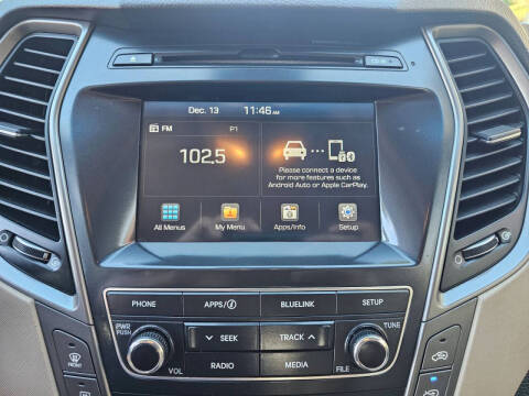 2018 Hyundai Santa Fe SE