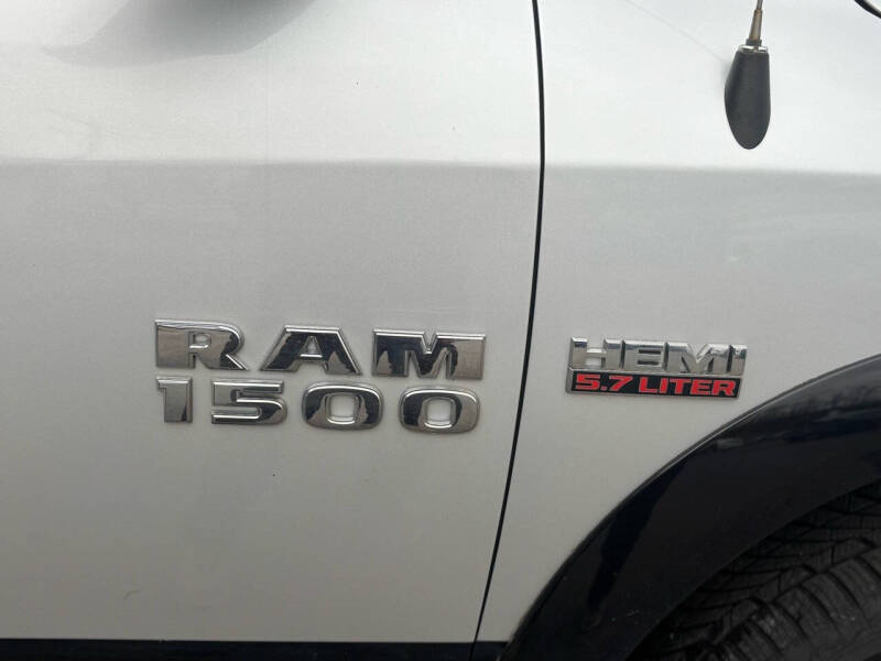 2014 RAM Ram 1500 Outdoorsman photo 32