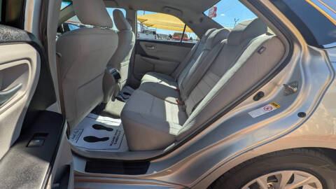 2016 Toyota Camry LE