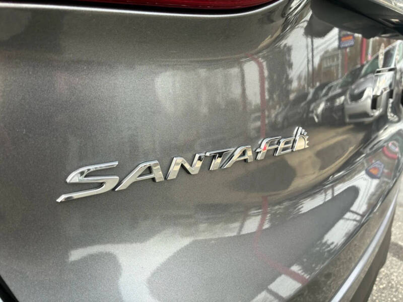 2019 Hyundai Santa Fe SE 2.4L