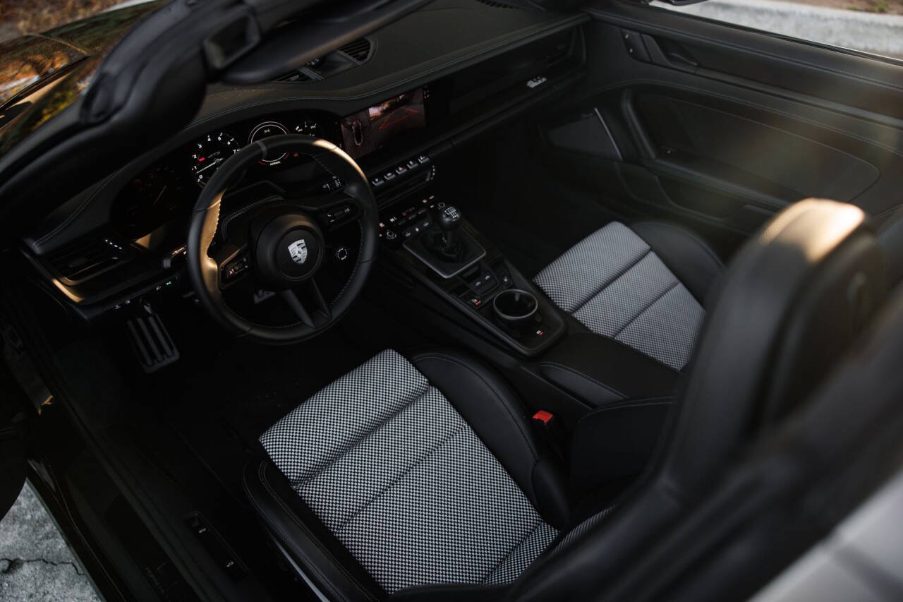 2022 Porsche 911 22
