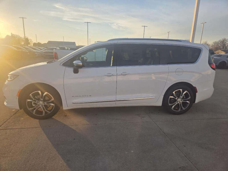 2026 Chrysler Pacifica Pinnacle