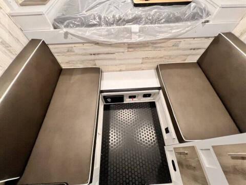 2025 Travel Lite 775X