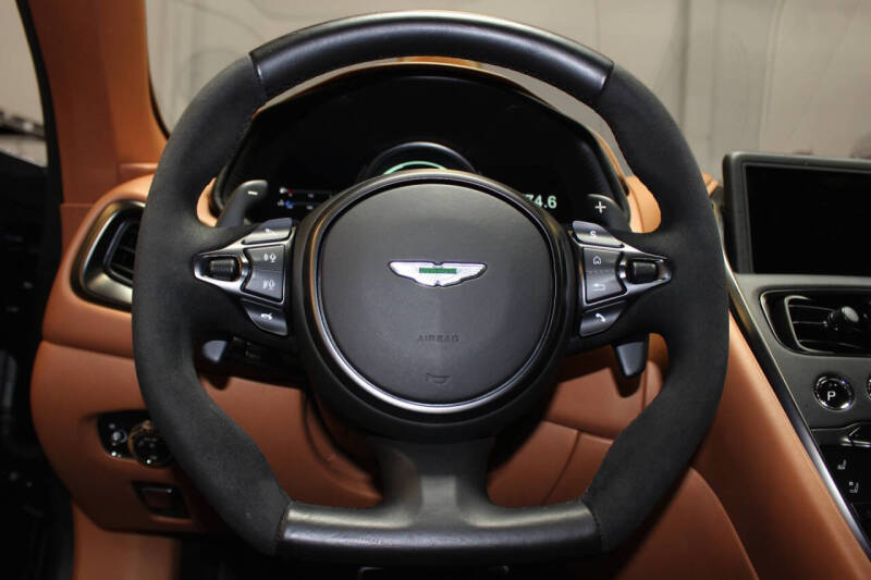 2019 Aston Martin DB11 AMR