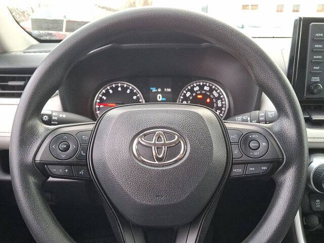 2022 Toyota RAV4 XLE