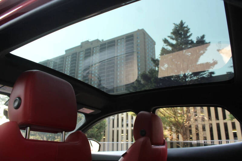 2018 Jaguar E-PACE P300 R-Dynamic HSE