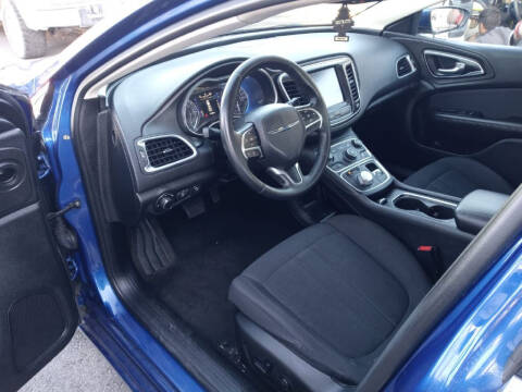 2015 Chrysler 200 Limited