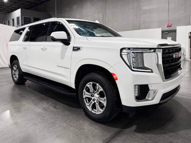 2022 GMC Yukon XL SLE