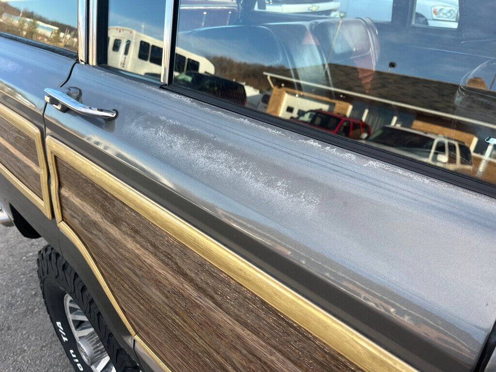 1989 Jeep Grand Wagoneer 55