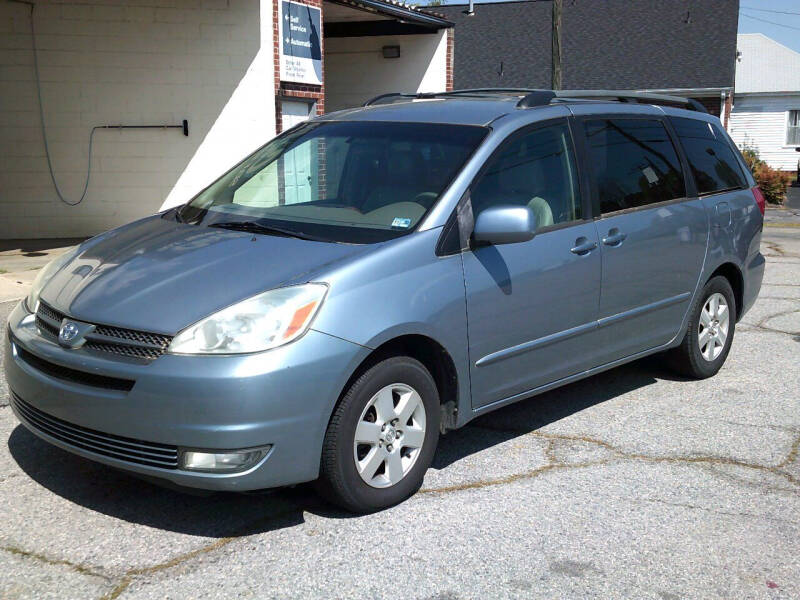 2004 Toyota Sienna for sale at Wamsley's Auto Sales in Colonial Heights VA