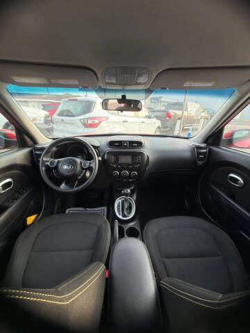 2016 Kia Soul +