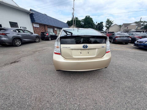 2011 Toyota Prius Two