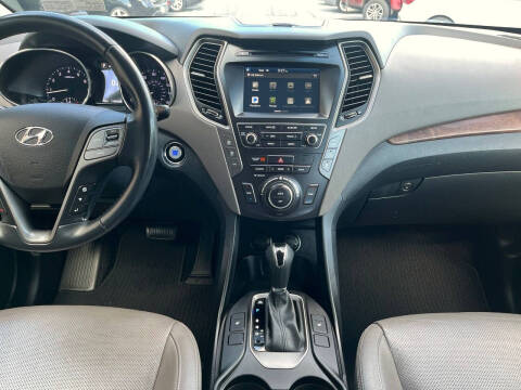 2018 Hyundai Santa Fe SE