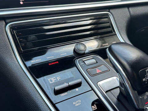 2019 Porsche Panamera 4