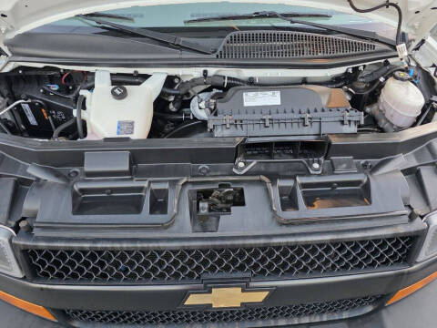 2022 Chevrolet Express 2500