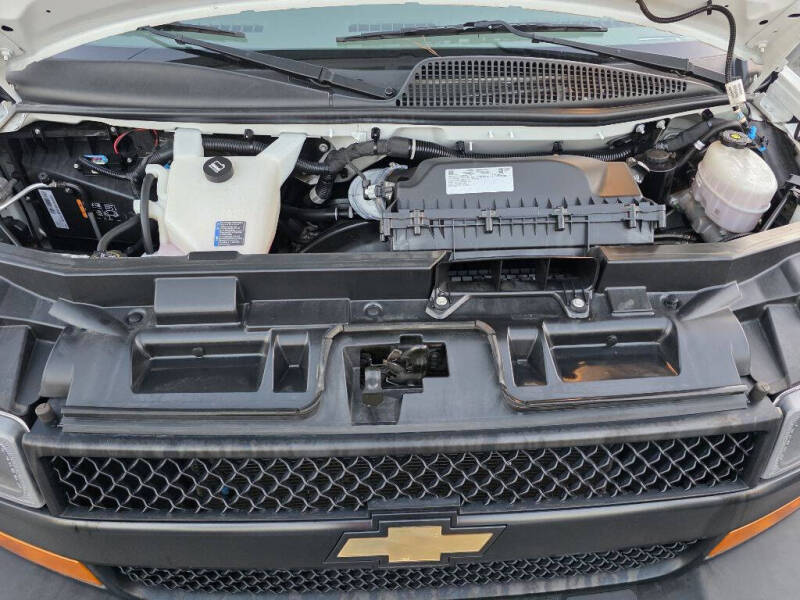 2022 Chevrolet Express 2500