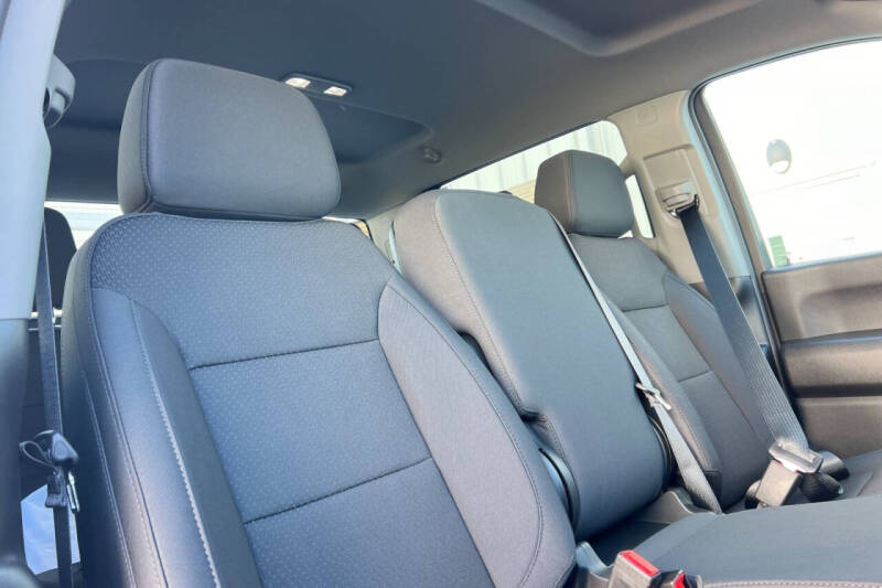 2025 GMC Sierra 2500HD Pro