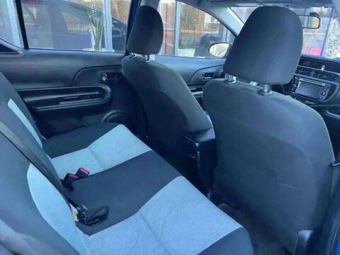 2015 Toyota Prius c