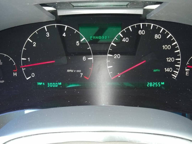 2005 Cadillac DeVille DHS