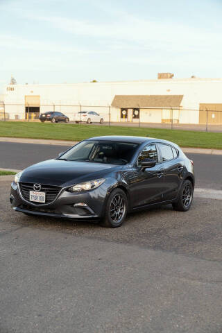 2016 Mazda MAZDA3 i Sport