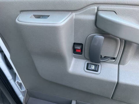 2022 Chevrolet Express 2500