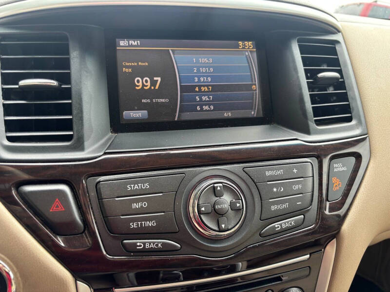 2015 Nissan Pathfinder SL