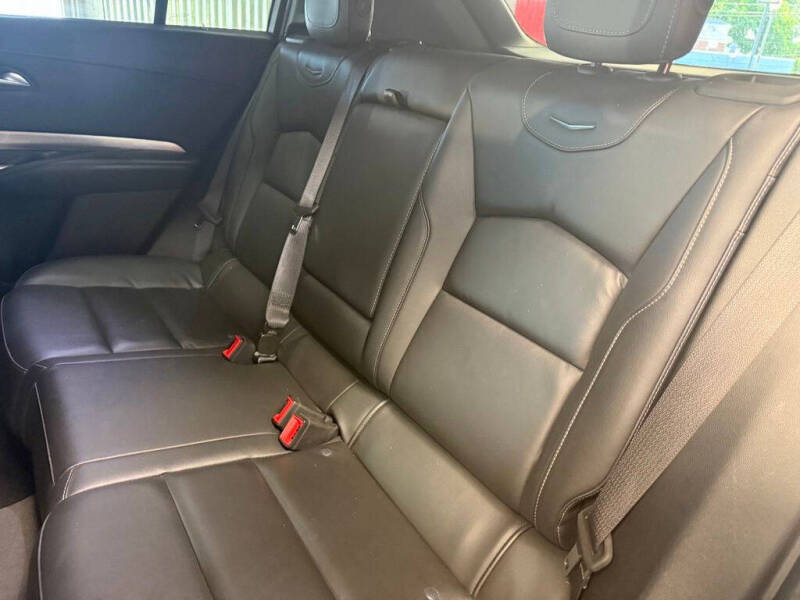 2024 Cadillac XT4 Premium Luxury