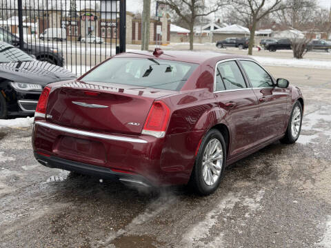 2017 Chrysler 300 Limited