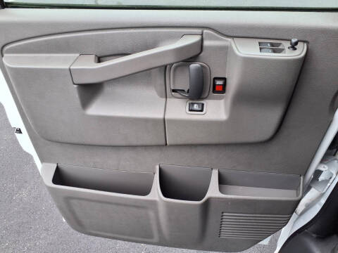 2024 Chevrolet Express 3500
