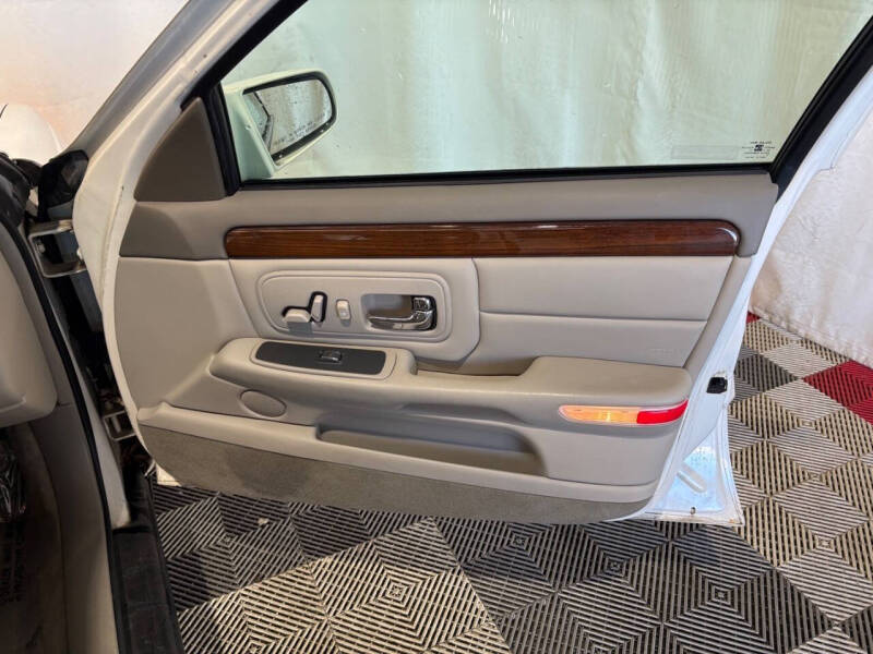 1999 Cadillac DeVille Concours