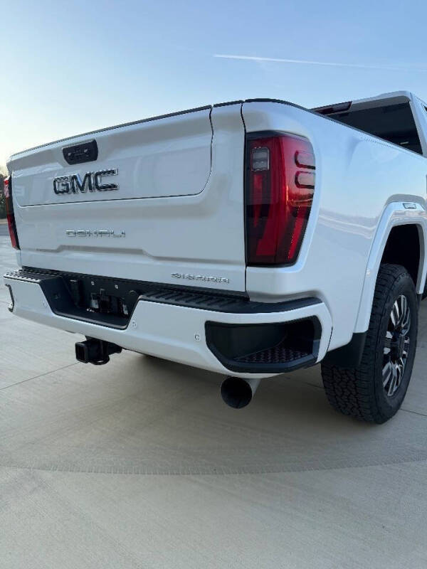 2025 GMC Sierra 2500HD Denali Ultimate