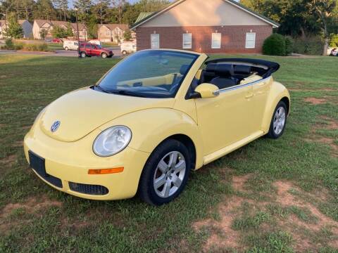 2007 Volkswagen New Beetle Convertible for sale at A & A AUTOLAND in Woodstock GA