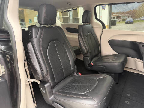 2020 Chrysler Pacifica Touring L