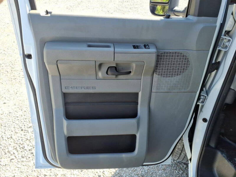 2023 Ford E-Series