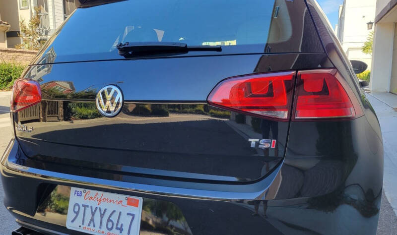 2016 Volkswagen Golf TSI S