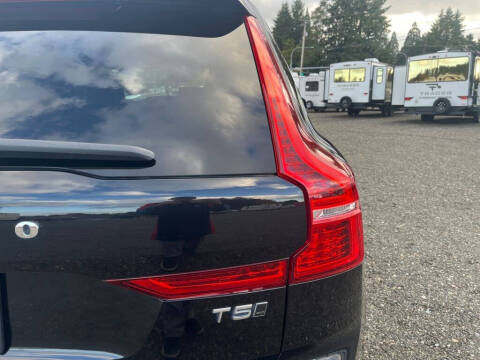 2018 Volvo XC60 T5 Momentum