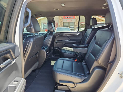 2024 GMC Acadia Elevation