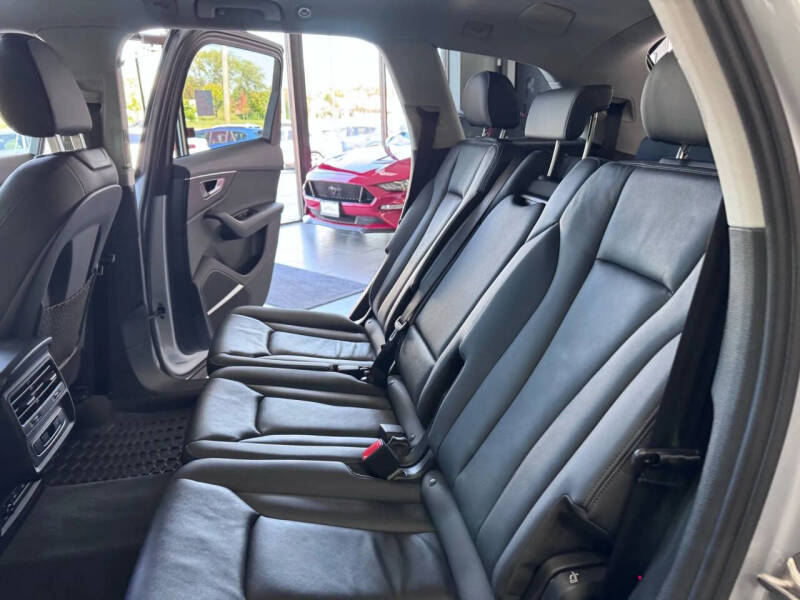 2022 Audi Q7 quattro Premium Plus 55 TFSI