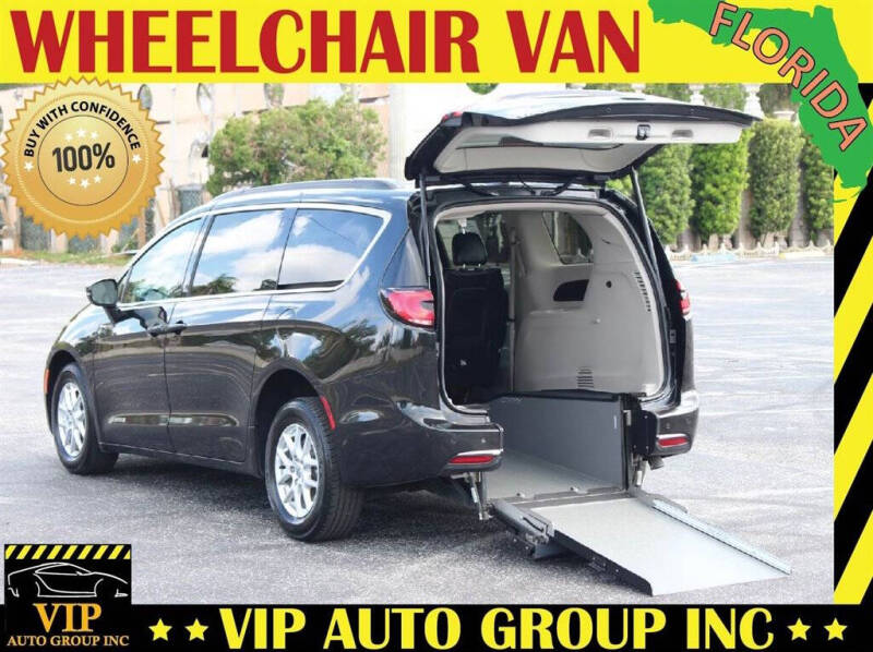 2022 Chrysler Pacifica Touring L